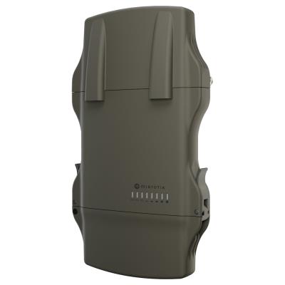 MikroTik NetMetal ax outdoor AP/klient 5/2,4 GHz, 2x 800 MHz, 256 MB, 1x GbE, 2,5G SFP, SIM, USB, L4